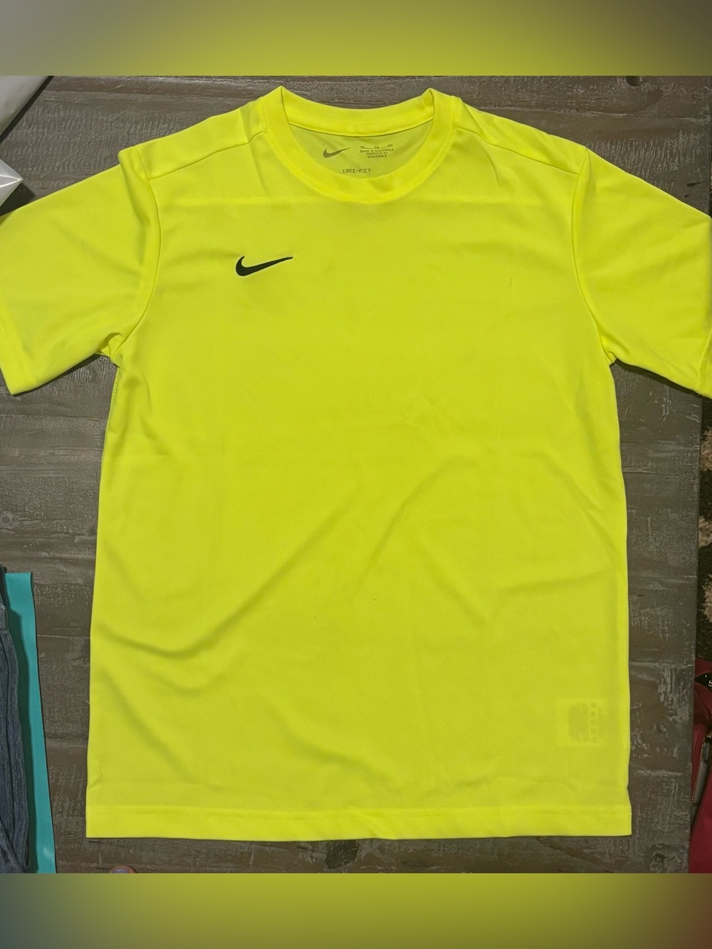 Kids Nike Short Sleeve Performance Dri-FIT Tee with Black Swoosh size XL